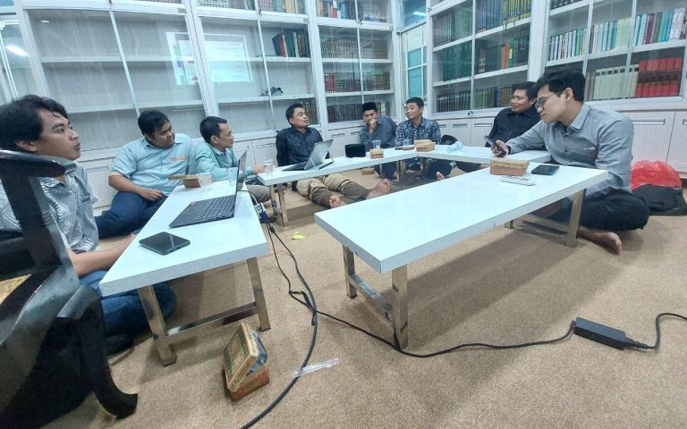 Pemuda Pusat bidang IT membantu panitia Nafar Pusat 2023/1444h